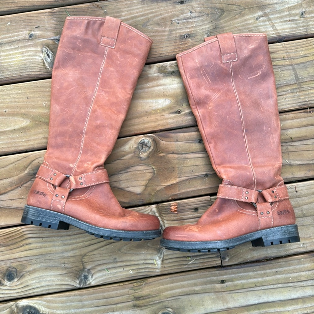 Taos Footwear Brown Leather Ankle Boots